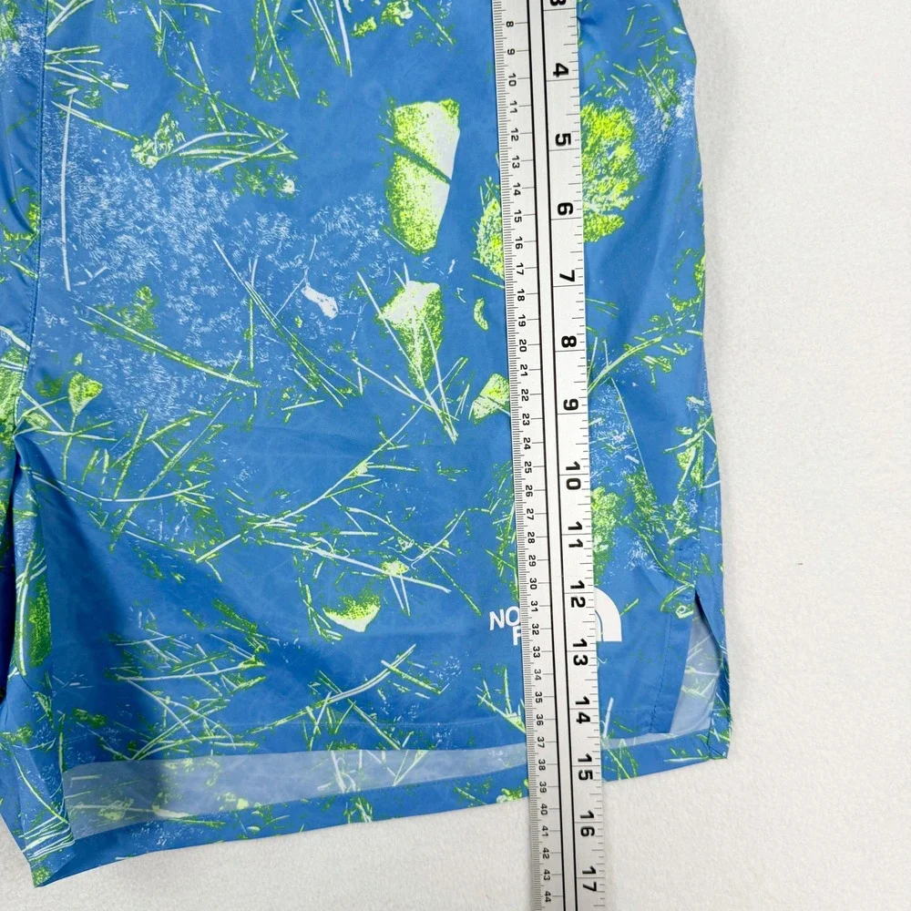 The North Face Limitless Shorts Size M Mens Blue Floral Print NF0A7ZU4IRE-M-SHT